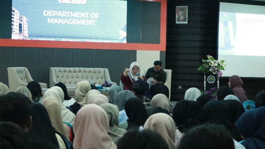 Departemen Manajemen Fakultas Ekonomi dan Bisnis (FEB) Universitas Negeri Malang Selenggarakan International Visiting Lecture dengan Tema “Pentingnya Pendidikan Kewirausahaan dalam Membentuk Generasi Pengusaha Sukses untuk Mewujudkan SDGs 1 dan 8”
