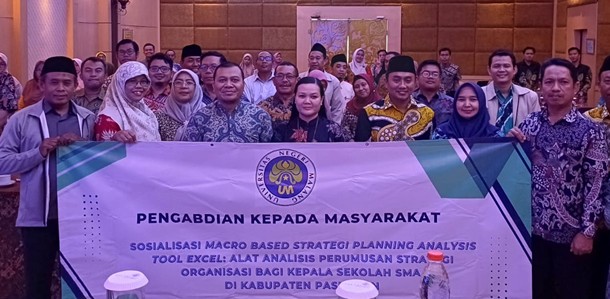 Sosialisasi dan Pelatihan MACRO Based Strategic Planning Analysis Tool Excel Bagi Kepala Sekolah SMA Swasta di Kabupaten Pasuruan Untuk Mewujudkan SDGs Tujuan 4: Pendidikan Berkualitas