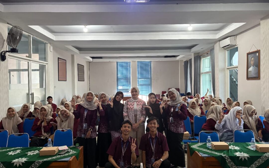 Seminar Public Speaking Jadi Upaya Mahasiswa AM UM Tingkatkan Soft Skill Siswa SMK dan Dukung Pendidikan Berkualitas SDG 4